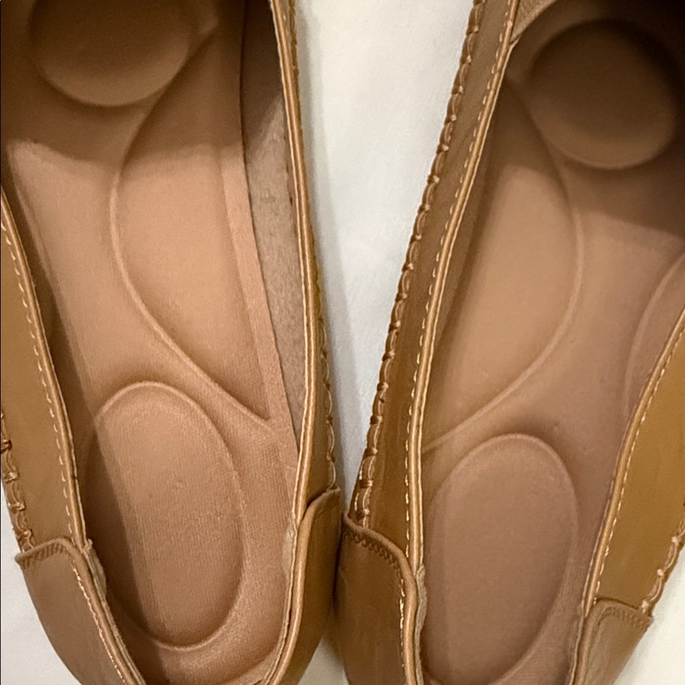 Elegant Tan Perforated Loafers for Women - Picture 7 of 8